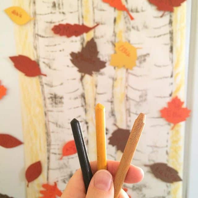 I love my fancy grown-up art supplies, but nothing beats good old fashioned Crayola crayons. If you can draw a line, you can make this simple Thanksgiving fridge art. All you need is a roll of paper, three crayons, and some paper leaves to count those blessings! Happy weekend, friends!